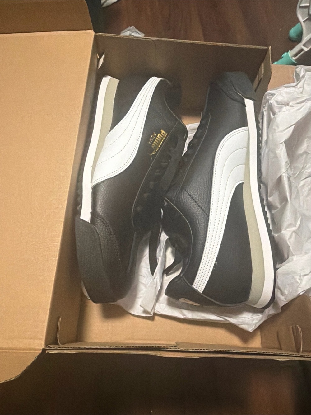 Puma Roma 24 Standard Black/White Sneakers Sz 10 Men